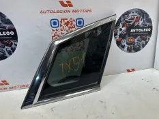 Форточка Cadillac SRX