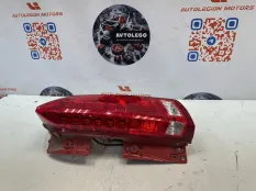 Фонарь правый Cadillac SRX