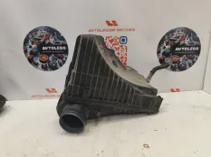 Корпус воздушного фильтра Audi Q7