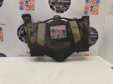 Корпус воздушного фильтра Mercedes benz S550