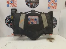 Корпус воздушного фильтра Mercedes benz E350