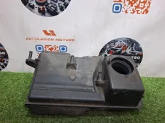 Корпус воздушного фильтра Volvo S60