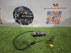 Замок капота VW Tiguan