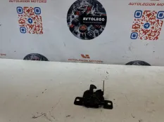 Замок капота Jeep Grand Cherokee