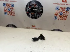 Крючок капота Land Rover Range Rover Sport