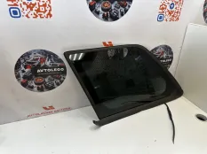 Форточка левая Jeep Grand Cherokee