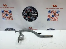 Петля крышки багажника Hyundai Equus