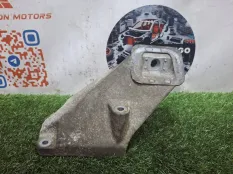Кронштейн двигателя Land Rover Range Rover