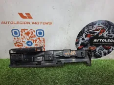 Кронштейн порога BMW X1