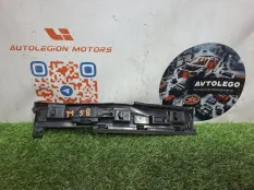 Кронштейн порога BMW X1