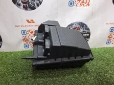 Корпус воздушного фильтра Land Rover Discovery