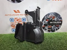 Дефлектор радиатора Volvo V70