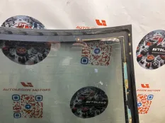 Стекло заднее Mercedes benz E350