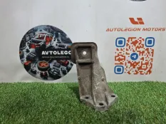 Кронштейн двигателя Land Rover Range Rover Sport