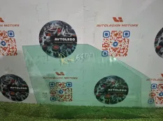 Стекло двери Land Rover Range Rover Evoque