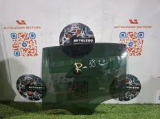 Стекло двери BMW 330E