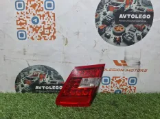 Фонарь в крышку багажника правый Mercedes benz E350CDI