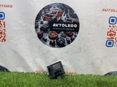 Блок управления дверьми Land Rover Freelander