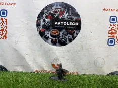 Крючок капота Mercedes benz GL350