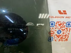 Стекло заднее правое Toyota Tundra