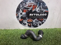 Патрубок охлаждения Mercedes benz C220