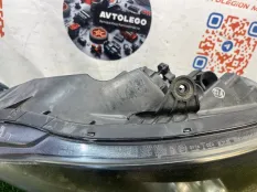 Фара левая Hyundai Equus