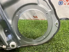 Стеклоподъемник передний правый Hyundai Equus