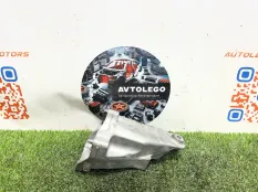 Кронштейн двигателя Mercedes benz C220