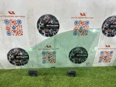 Стекло переднее левое Hyundai Equus