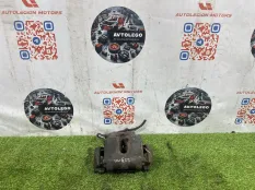 Суппорт передний правый Mercedes benz ML300