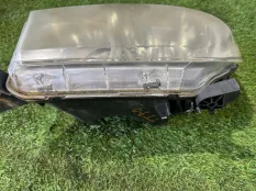 Фара левая Toyota Tundra