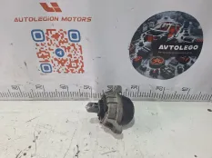 Подушка двигателя BMW 520D