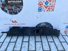 Кронштейн радиатора Land Rover Range Rover Sport
