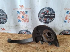 Кулак передний правый Mercedes benz R350