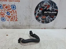 Патрубок Mercedes benz C300