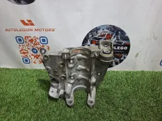 Кронштейн двигателя Land Rover Range Rover Evoque