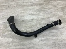 Патрубок интеркулера VOLKSWAGEN PASSAT B7
