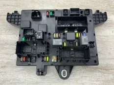 Блок предохранителей OPEL ASTRA J