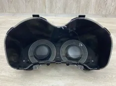 щиток приборов TOYOTA AURIS