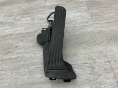 Педаль газа VOLKSWAGEN PASSAT B6