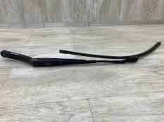 Щеткодержатели (поводок стеклоочистителя) VOLKSWAGEN PASSAT B6