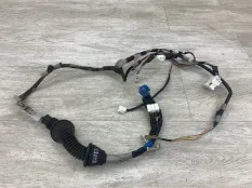 Проводка двери TOYOTA AURIS