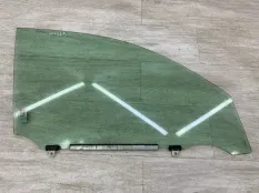 Стекло двери TOYOTA RAV4