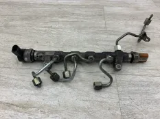 Рампа топливная VOLKSWAGEN PASSAT B7