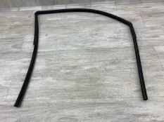 Уплотнитель стекла двери MITSUBISHI OUTLANDER