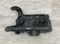Подставка под аккумулятор VOLKSWAGEN PASSAT B6