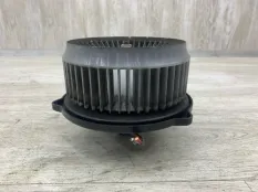 Моторчик печки MITSUBISHI GRANDIS