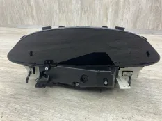 щиток приборов TOYOTA YARIS