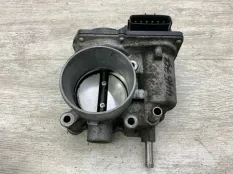 Дроссельная заслонка TOYOTA AVENSIS