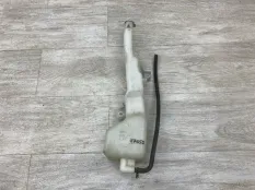 Бачок омывателя MITSUBISHI GRANDIS